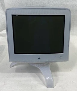 Vintage Apple M6496 Studio Display 17" CRT 800x600 VGA Monitor *Parts/Repair* - Picture 1 of 14