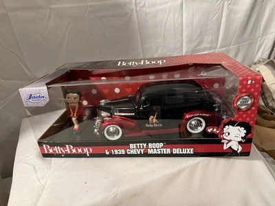 Jada Toys Betty Boop y Chevy Master Deluxe 1939 Die-Cast Car escala 1:24 Foto 1 de 4