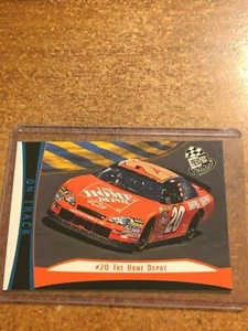 2007 Press Pass Nascar Blue On Track # B79 # 20 The Home Depot Tony Stewart - Imagen 1 de 2