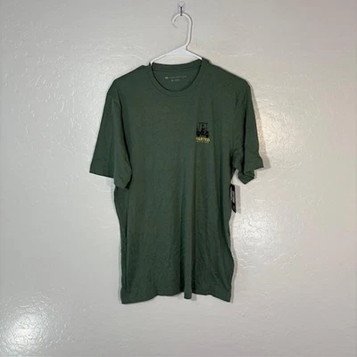 Camiseta TravisMathew Para Hombres Mediana Verde Desperdiciada Fin de Semana Golf Gráfica Camiseta Foto 1 de 4