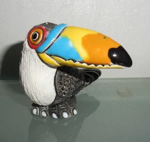 FIGURINA CERAMICA ARTISTICA VINTAGE TUCANO UCCELLINO STATUINA ARTESANIA RINCONADA - Foto 1 di 6