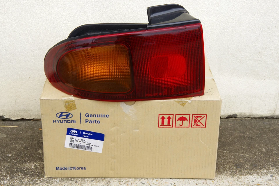 NEW: GENUINE HYUNDAI SONATA TAIL LIGHT - LEFT HAND REAR LHR - 7/1993 - 5/1996 - Изображение 1 из 4