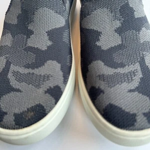 Rothys The Sneaker Black Grey Camo Slip on Shoe. Women's 6. EUC Washable - Picture 1 of 7