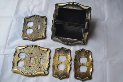 Vint. Lot AMEROCK Carriage House Switch Outlet Wall Plate Covers & T. P. Holder. - Image 1 of 4