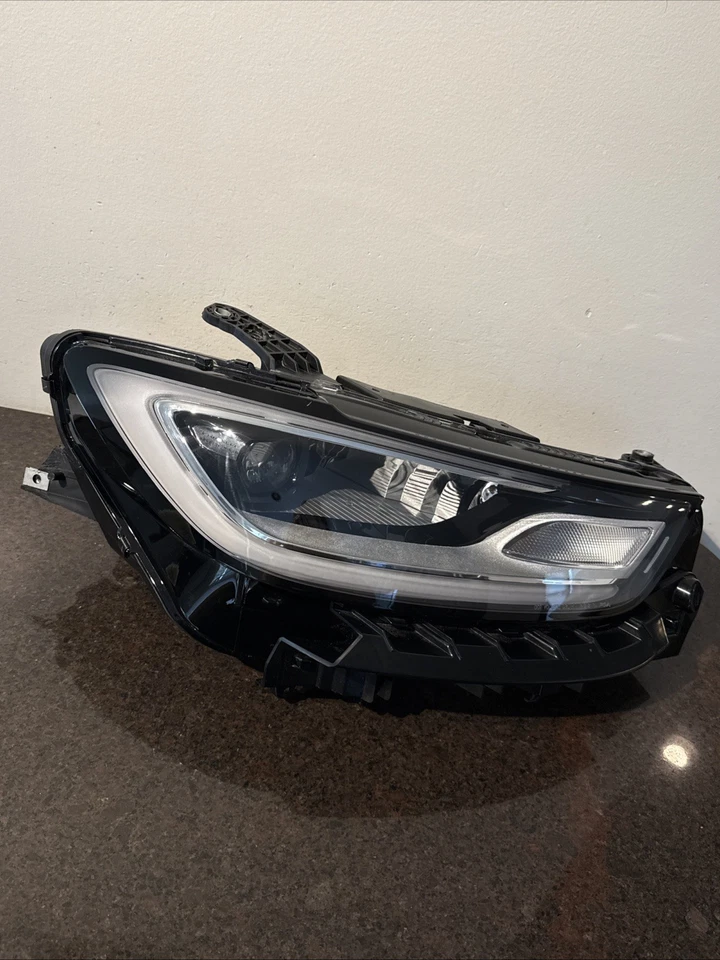 2021 - 2025 克莱斯勒太平洋原始设备制造商二手右乘客 LED 灯 68428558AC — 第 1/4 张图片