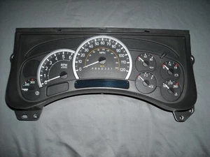 06-07 2006-2007 BRAND NEW GENUINE OEM GM H2 HUMMER COMPLETE CLUSTER ALSO FITS 05 - Picture 1 of 1