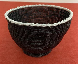 Handcrafted Balinese Basket w Black & White Colour Beads on Wire Pot Gift Idea - Picture 1 of 11