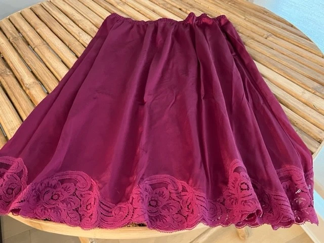 DE COLECCIÓN por VANITY FAIR FESTONEADO ENCAJE FALDA LENCERÍA talla M Foto 1 de 1