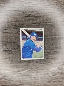 1984 Topps Stickers #28 Chris Chambliss Atlanta Braves - Picture 1 of 2