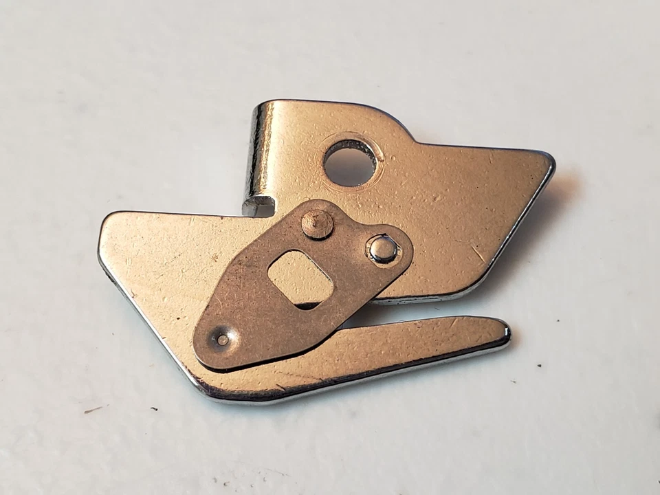 THREAD GUIDE # V610155000 Top Cover Genuine Singer 7358 7380 1525 1748 2932 3116 - Image 1 of 2