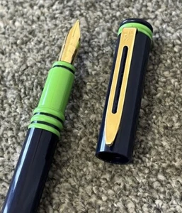 VINTAGE WATERMAN FORUM FOUNTAIN PEN-BLUE/GREEN GT-FINE NIB-MADE IN FRANCE (C23) - Picture 1 of 9
