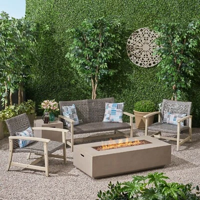 Набор из 5 деревянных и плетеных чатов Alliso для улицы с костром - Изображение 1 из 4