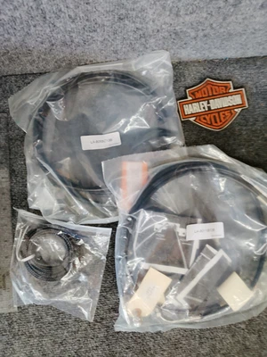 Cable de freno Harley 2014-19 Road Glide/KING LA Choppers LA-8011B-13B LA-8055C13B Foto 1 de 4