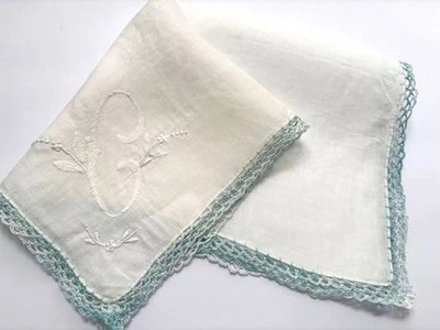 VINTAGE HANKY MADEIRA MONOGRAM INITIAL C WHITE EMBROIDERY WHITE LINEN CROCHET - Image 1 of 3