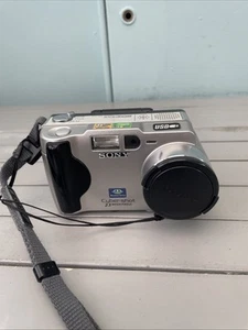 SONY DSC-S50 2.1MP Vintage Digital Camera UNTESTED SPARES/REPAIR - Picture 1 of 6
