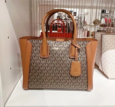 Bolsa satchel de lona Michael Kors Kali média marrom dourada assinatura - Imagem 1 de 4