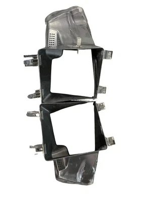 2016-2023 AUDI TT RS 2.5L AWD FRONT RIGHT LEFT AIR DUCT INTAKE AIR GUIDE SET (2) Foto 1 de 4