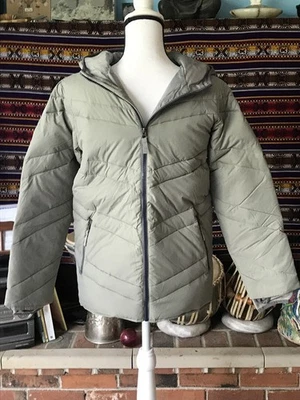 Nuevo con etiquetas Abrigo acolchado forrado gris cuarzo mediano Lands End niños niñas 10-12 M Foto 1 de 4