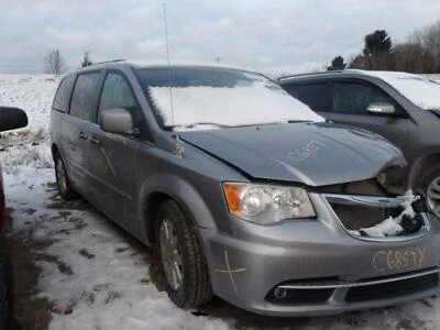 Used Front Left Lower Lower Control Arm Front fits: 2013 Chrysler Town & country Foto 1 de 4