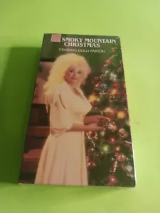 Smoky Mountain Christmas VHS (1991) Dolly Parton Lee Majors - Picture 1 of 5