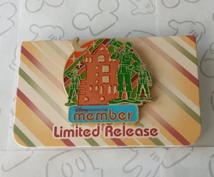 Sarge Green Army Men Toy Story Disney Vacation Club Member Tower of Terror Pin - Picture 1 of 3