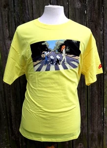 Vintage NOS 2016 Jeff Smith Abbey Rd Beatles Graphitti T-Shirt - mehrere Größen - Bild 1 von 8