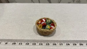 Puppenhaus Miniaturen Körbchen mit Wolle 1:12 - Bild 1 von 2