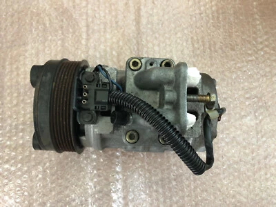 Mercedes Benz W201 190D 1987 2,5 turbo compresor de aire acondicionado (Nippondenso) Foto 1 de 4