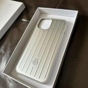 Coque RIMOWA iPhone 14 PRO (Argent) NEUVE 🆕 - Photo 1 sur 2