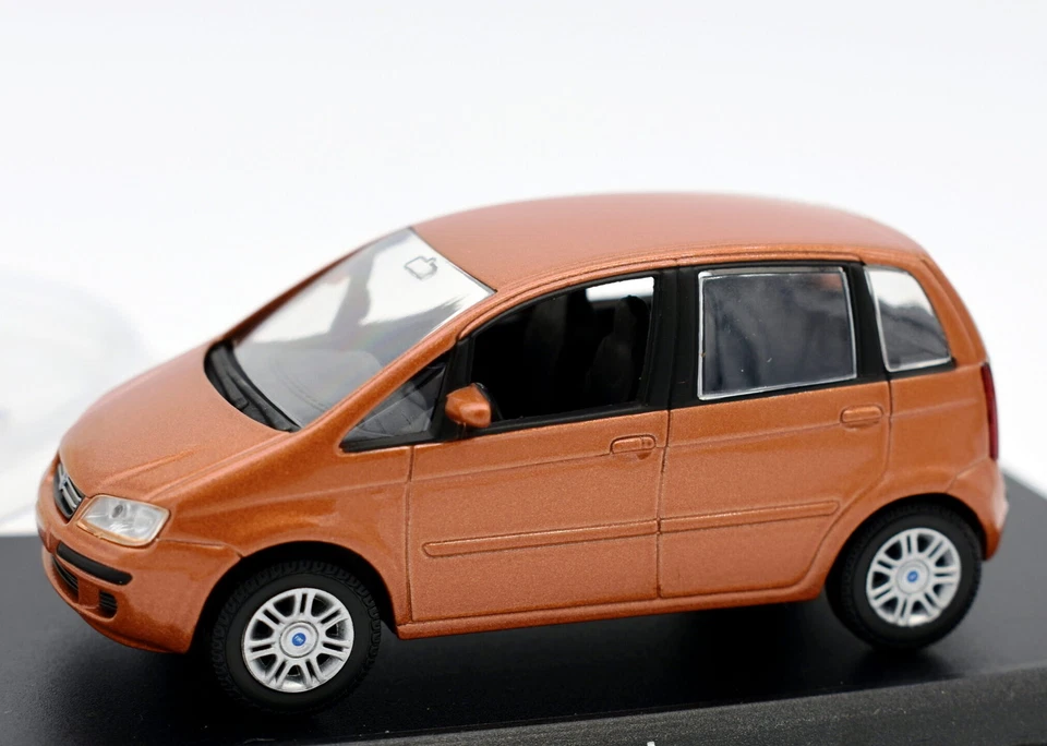 Modellino auto scala 1:43 FIAT IDEA diecast collezione norev modellismo statico - Immagine 1 di 1