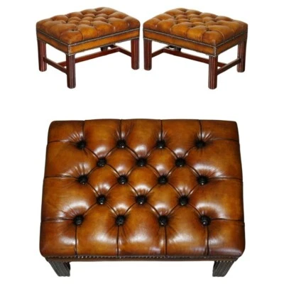 PAIR OF FULLY RESTORED VINTAGE HAND DYED BROWN LEATHER CHESTERFIELD FOOTSTOOLS - Image 1 of 4