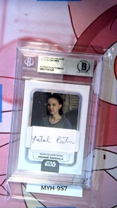 NATALIE PORTMAN SIGNED CUSTOM TRADING CARD BGS - Picture 1 of 2