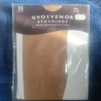 Vintage Aristoc Grosvenor 30 Den Stockings, Size Small in Allure - Image 1 of 4