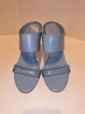 Sandalias de tacón de mula Calvin Klein Shayna sin cordones azul bebé para mujer 7,5 M Foto 1 de 4