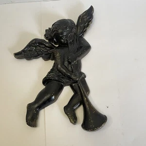 Vintage Homco Angelo Cherubino Appeso a Parete Gioco Corno Nero Decorazione 12" - Foto 1 di 3