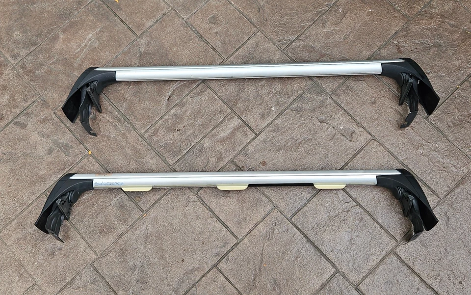 Volkwagen 2008-2017 4 puertas CC genuino OEM barras transversales portaequipajes de techo-recogida local  Foto 1 de 3