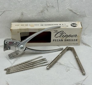 VTG HMQ The Clipper Pecan Sheller Lobster Crab Claws Nutcracker Picks MCM 1940s - Picture 1 of 16