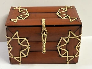 Cassetta da tè piccola Numi bambù fatta a mano in legno 6" x 3" x 3,75" - Foto 1 di 8