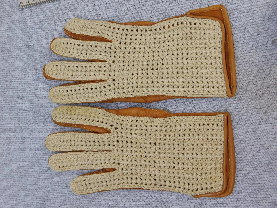 Guantes de cuero de ganchillo vintage para mujer marrón tostado medio marfil clásicos de conducción años 70 Foto 1 de 4