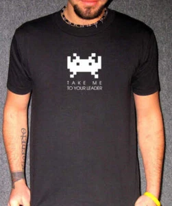 Camiseta Take Me to Your Leader - Camiseta Retro Atari Space Invaders Gamer - Imagen 1 de 2