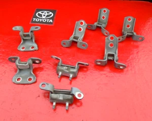 02 03 04 05 06 TOYOTA CAMRY DOOR HINGE SET X8 OEM 1E3 PHANTOM GRAY - Foto 1 di 3