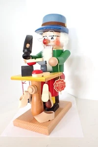 Großer 13" hoher Steinbach Germany Nussknacker sitzender Schuster Schuhmacher Schuster - Bild 1 von 5