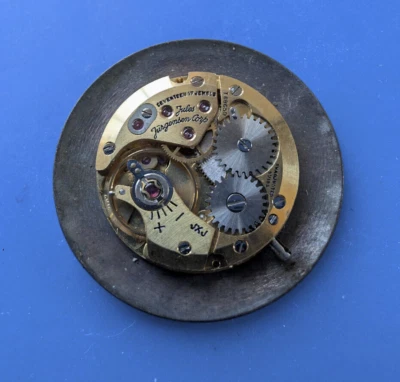 RELÓGIO DE PULSO MASCULINO VINTAGE JULES JURGENSEN (ETA 2512) MOVIMENTO CORRIDA - Imagem 1 de 2