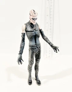 Figura de acción Metal Gear Solid Psycho Mantis 1999 - McFarlane Toys - Imagen 1 de 3