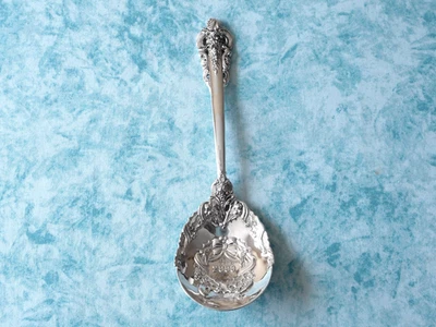 Cuchara Wallace Grand barroca de plata de ley ''2000 Navidad'' 6 3/8'' Foto 1 de 4