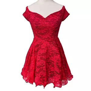 Windsor Red Lace Cocktail Dress Juniors Medium Off-Shoulder Curly Hem Prom Party - Picture 1 of 18