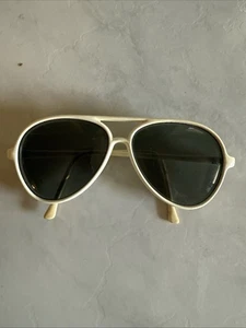 Vintage White Aviator Sunglasses Plastic With Vintage Case - Picture 1 of 9