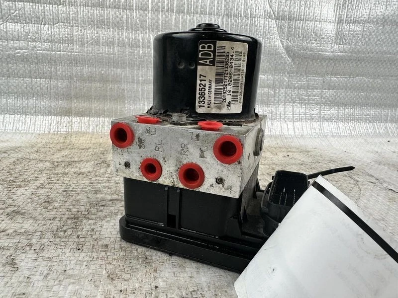 2012-2017 BUICK Verano ABS Anti Lock Brake Actuator Pump OEM - Image 1 of 4