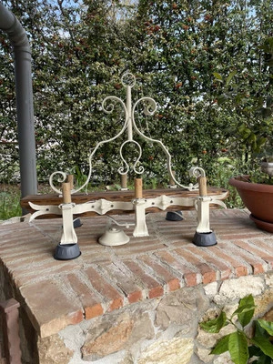 Lampadario ferro battuto antico e legno Massello - Immagine 1 di 3