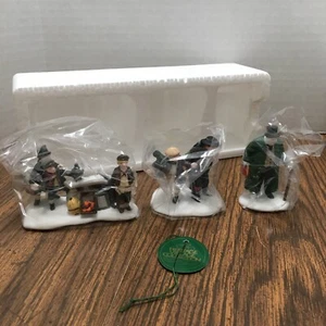 Department 56 Heritage Village Dickens Oliver Twist Figures Set of 3 #5554-9 - Picture 1 of 7